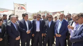 وزیر تعاون و مدیرعامل بانک رفاه در سفر به فارس طرح‌های اقتصادی را افتتاح کردند