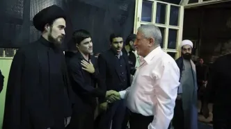 فرزند سیدحسن خمینی در مراسم ختم مادربزرگش