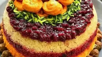 ته‌چین آلبالو پلو با کوفته قلقلی؛ غذای خوشمزه فصل