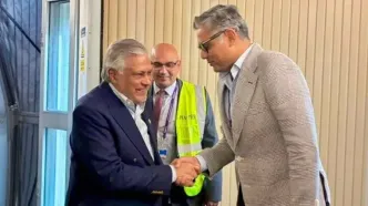 وزیر خارجه پاکستان وارد لندن شد