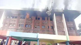 مرگ تلخ ۱۵ نوزاد در آتش‌سوزی بیمارستان اسلام آباد