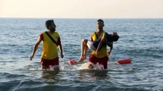 نجات ۵ مرزنشین از غرق‌ شدن در آب‌های بندرعباس