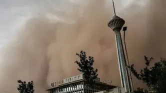 تا دقایقی دیگر وزش گردو خاک و باد شدید در تهران آغاز می‌شود