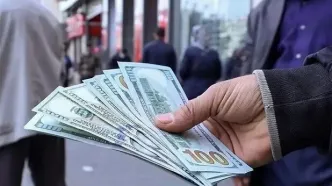 قیمت دلار رسمی امروز پنجشنبه ۵ شهریور چند؟