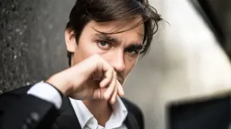 پسر آلن دلون می‌گوید آلن دلون واقعی منم! | عکس