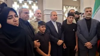 حضور قالیباف بر سر مزار شهید رئیسعلی دلواری +عکس
