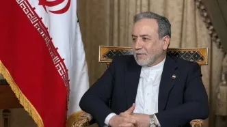 عراقچی: آقای پزشکیان معتقد بود که باید به درخواست‌ آمریکا برای مذاکره توجه و از همین طریق، راهی برای خاتمه جنگ پیدا کرد/ بعد از فراز و نشیب‌های بسیار به یادداشت تفاهم رسیدیم؛ در همه این مسیر هم ایشان حامی اصلی ما بودند/ انتخاب آقای قالیباف برای ریاست تیم