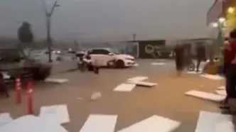 پرتاب شدن اشیا بر اثر طوفان در ترکیه