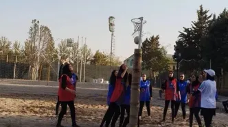 مشهد قهرمان اولین دوره مسابقات نت بال ساحلی شد