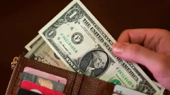 قیمت دلار امروز پنجشنبه 5 شهریور 1405