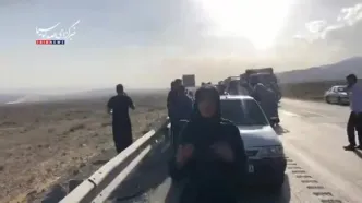 تصاویر؛ تصادف زنجیره‌ای ۲۰ خودرو در جاده همدان