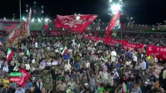 ویدیو؛ مطالبه انتقام رهبر شهید در حرم امام رضا(ع)
