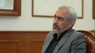 وزیر اقتصاد: احتمال انحلال چند بانک وجود دارد