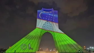 ظاهر متفاوت میدان آزادی امشب جلب‌توجه کرد