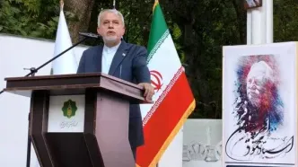 جهان باید ایران را با فردوسی، حافظ، سعدی، عطار و فرشچیان بشناسد