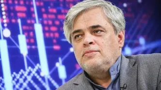 کنایه محمد مهاجری به پایداریچی ها؛ آنقدر دهن لق هستند که خودشان اطلاعات سری را از تریبونها بیان می کنند