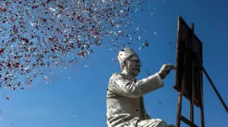 تصاویر؛ رونمایی از مجسمه کمال الملک