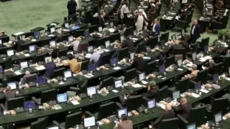 خبر جدید درباره همسان سازی حقوق بازنشستگان و نیروهای شرکتی/ در دیدار معاون حقوقی رئیس جمهور با مجلسی ها چه گذشت؟