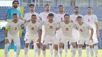 گاف بزرگ گرافیست فدراسیون فوتبال در پوستر تیم ملی