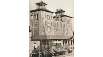 سفر به تهران قاجاری؛ شمس‌ العماره را در حال ساخت ببینید