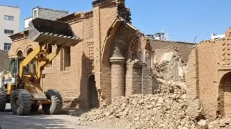 به راستی آن لودر از جان کاروانسرای روس‌ها چه می‌خواست؟