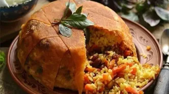 شاه‌پلوی مخلوط با مرغ؛ یک پلو مجلسی خوش‌رنگ و خوش‌عطر