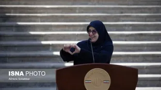 فیلم / ماجرای قلب نشان دادن سخنگوی دولت به خبرنگاران چه بود؟