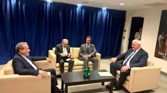 عراقچی با وزیر خارجه اوکراین دیدار کرد