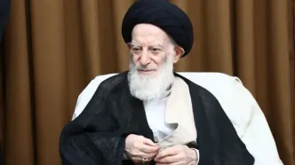 آیت الله شبیری زنجانی در بستر بیماری