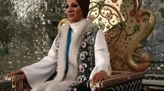 ساغر عزیزی، بازیگر نقش فرح پهلوی: لباس تاج‌گذاری حدود 6 متر دنباله داشت؛ از سنگینی لباس امکان تحرک نداشتم
