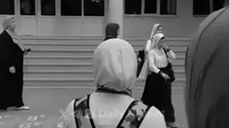 جلوگیری از ورود دختران محجبه به مدرسه در آذربایجان