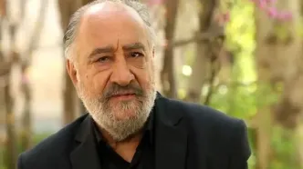 فیلم / پاسخ داریوش ارجمند به خبر مرگ خودش در 85 سالگی  / می دانم در چه شرایطی هستم