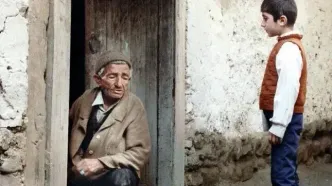 نمایش «خانه دوست کجاست؟» در سینماهای روباز آتن