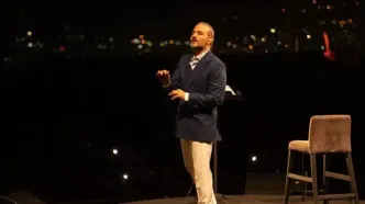علیرضا قربانی در اصفهان روی صحنه می‌رود