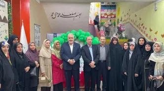 تقدیر وزیر نیرو از دانش‌آموزان در مراسم زنگ مهر دبستان توحید