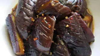 طرز تهیه ترشی بادمجان بوشهری؛ خوشمزه‌ترین ترشی جنوبی