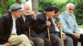 سالمندی با جیب خالی