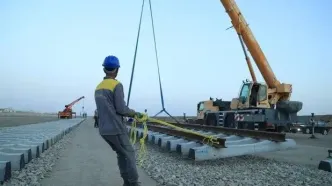 پایان ریل‌گذاری خط‌آهن چابهار-زاهدان