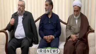 ماجرای تنها قاب عکس دفتر کار رهبر شهید