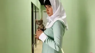 پریناز ایزدیار و مجتبی پیرزاده در راه خانه‌ها