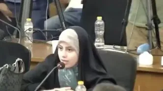 رفتار چندش‌آور یک خبرنگار جلوی دوربین وزارت خارجه
