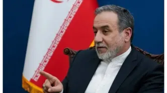 انتقاد عراقچی از مواضع مداخله‌جویانه فرانسه در قبال ایران