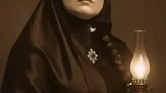 گلاره عباسی بازیگر سریال «بامداد خمار» در کنار پدر و مادرش/ عکس