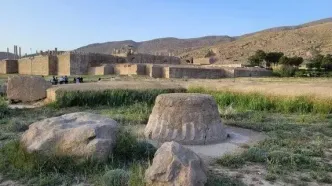 نفوذ در حریم تخت جمشید/ گزارشی از تلاش برای الحاق حریم پارسه به شهر مرودشت
