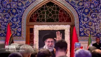 طنین شعارهای استکبارستیزی در کنار آرامگاه نورانی شهید شاخص ایران