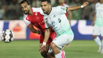 لگد زدن یک استقلالی به در اتاق داوران پس از دیدار پرسپولیس - ذوب‌آهن!