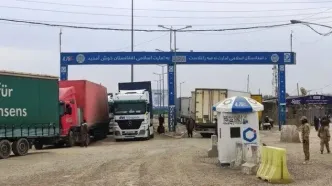 قفل گازوئیلی در دوغارون/ به سختگیر‌ی‌ سوخت کامیون‌ها معترض هستیم