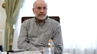 توئیت انگلیسی قالیباف خطاب به آمریکا: آیا افزایش نرخ بهره فدرال رزرو تنگه هرمز را باز می کند؟
