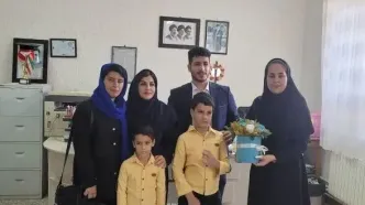 سید علی فاطمی پور با حمایت بیمه دی به مدرسه رفت