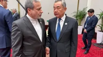 دیدار عراقچی با همتای چینی خود در بیشکک + عکس